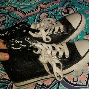 Converse style shoes